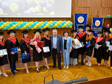 Урочистий випуск здобувачів освіти ННМІ та Фахового медико-фармацевтичного коледжу ПДМУ