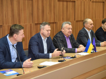 «ПДМУ – навчаємо лікарів для миру і майбутнього»: у Полтавському державному медичному університеті відбувся профорієнтаційний захід