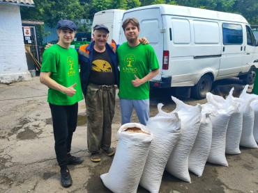 Волонтери «Almino» СП ПДМУ прийшли на допомогу пункту перетримки тварин / “Almino” Volunteers from PSMU Support Animal Shelter