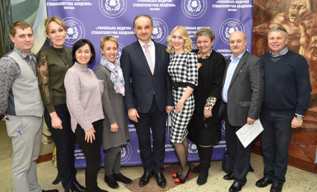 До Всесвітнього дня боротьби зі СНІДом