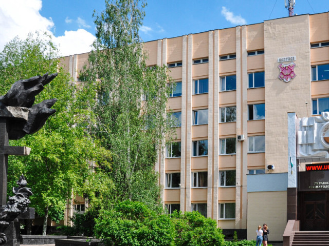 Приступили до навчання 33 лікаря-інтерна з фаху «Внутрішні хвороби» та 19 лікарів-слухачів