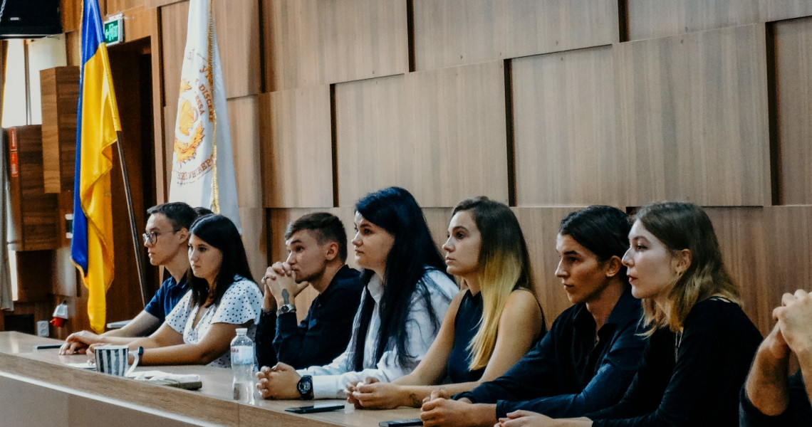 Студентський парламент залучає до активного університетського життя першокурсників!
