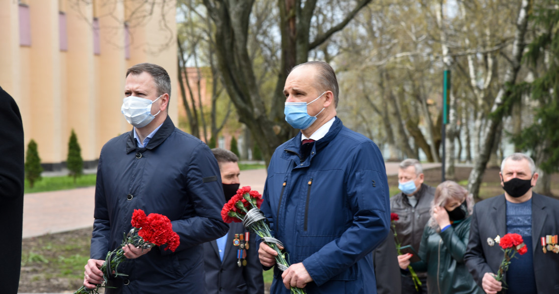 Виповнилося 35 років з дня аварії на ЧАЕС: академія вшанувала ліквідаторів страшної катастрофи