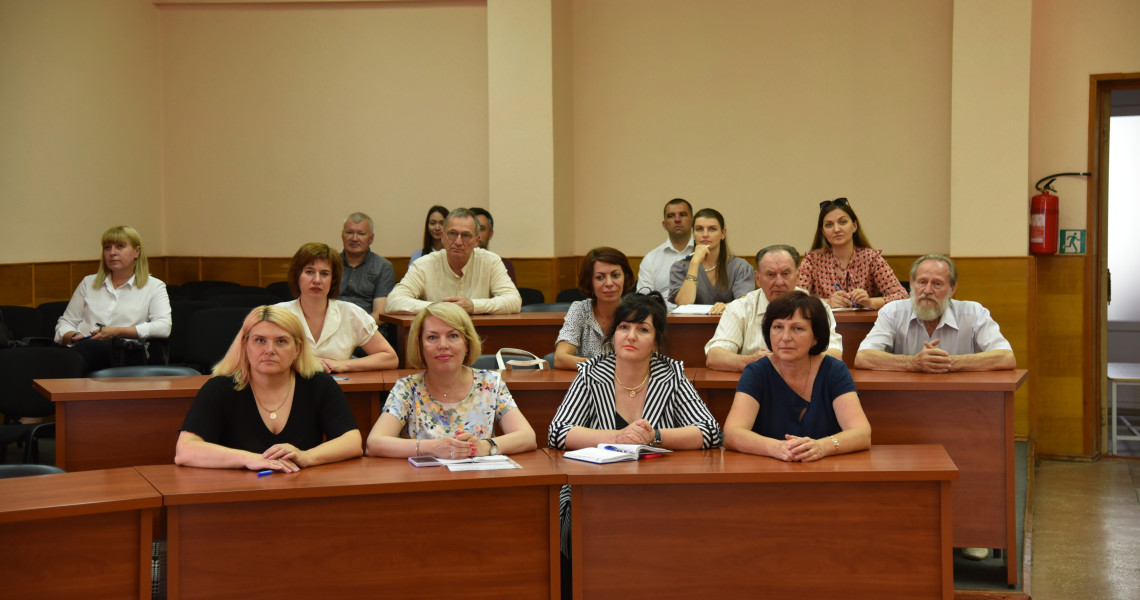 На підсумковому засіданні вченої ради Навчально-наукового інституту післядипломної освіти Полтавського державного медичного університету підбили підсумки та обговорили нагальні питання