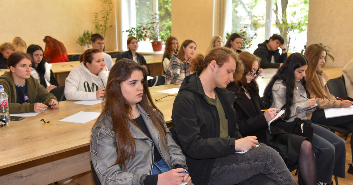 Ментальне здоров`я": «Зміцнення стійкості через цілющу силу Символу" / Mental Health: “Strengthening Resilience Through the Healing Power of the Symbol”