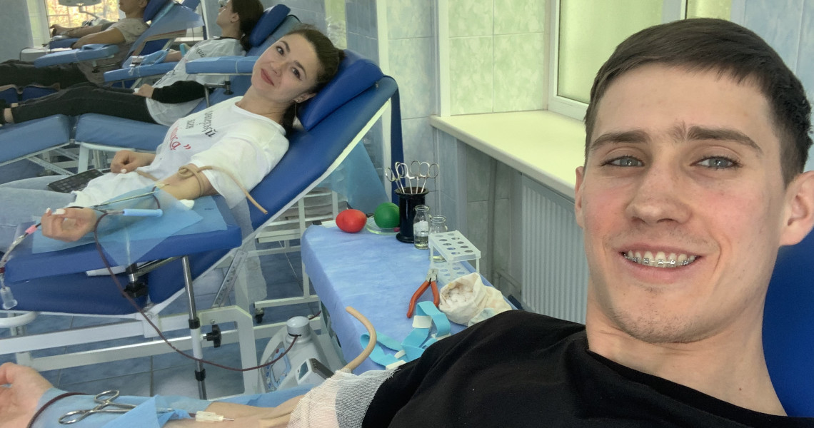 Друзі, робіть добрі справи - це неймовірні відчуття! / Friends, doing good deeds is an incredible feeling!