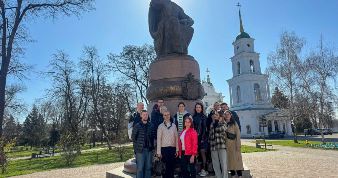 18 квітня - Міжнародний день пам'яток і визначних місць: екскурсія до визначних історичних місць Полтави