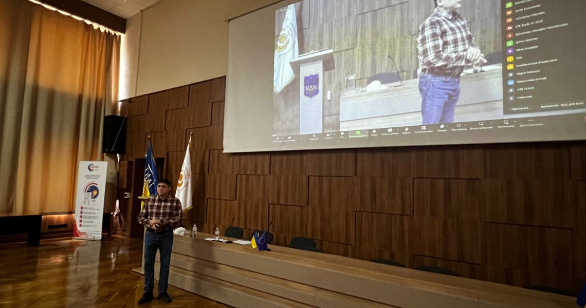 На Всеукраїнській науково-практичній конференції ортопедів-травматологів обговорювались аспекти реабілітації та оперативних втручань