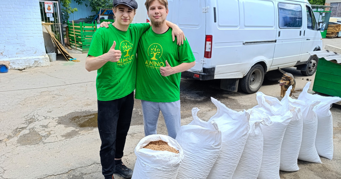 Волонтери «Almino» СП ПДМУ прийшли на допомогу пункту перетримки тварин / “Almino” Volunteers from PSMU Support Animal Shelter