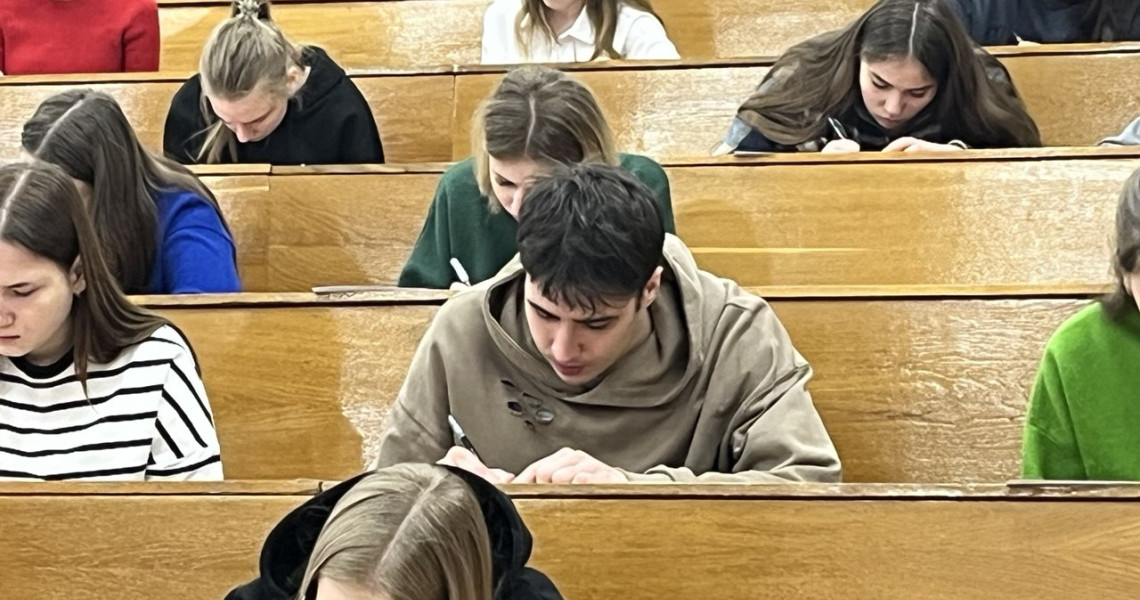 Державні іспити стартували: перший етап / State Exams Have Started: First Stage