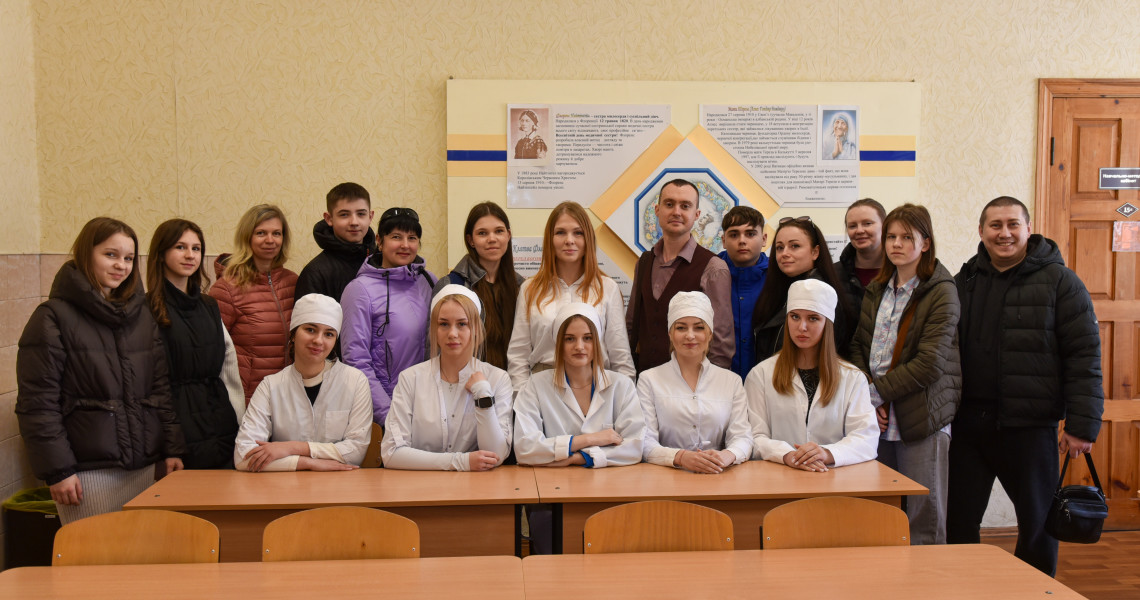 «ПДМУ – навчаємо лікарів для миру і майбутнього»: у Полтавському державному медичному університеті відбувся профорієнтаційний захід