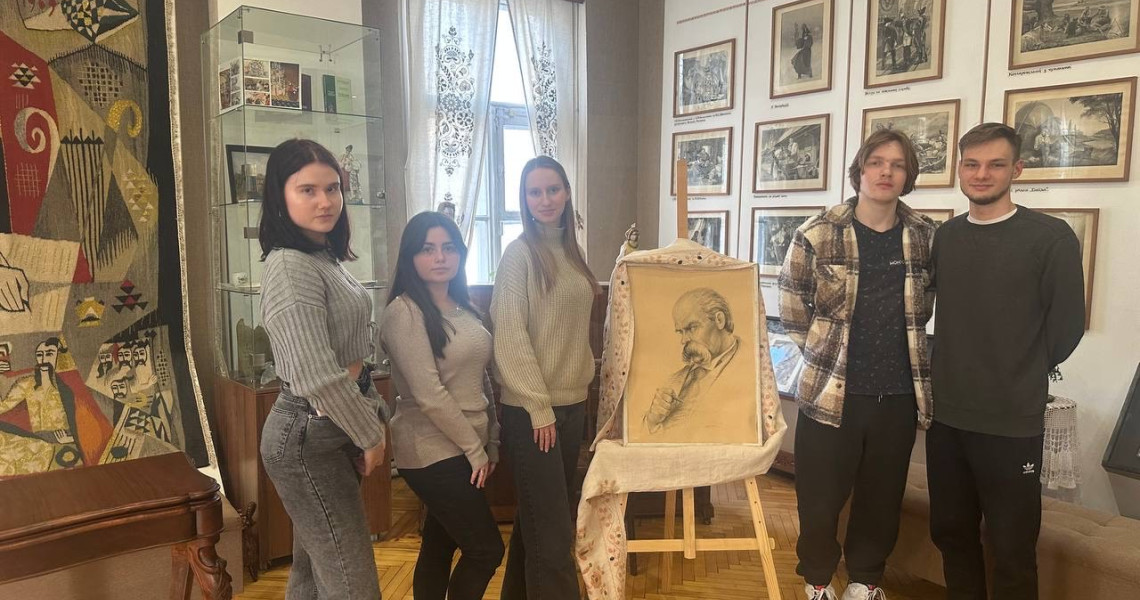 Святкуємо День народження Кобзаря / Celebrating the Birthday of the Kobzar