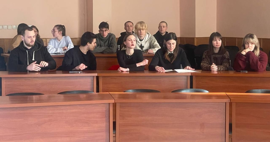 Виробничі збори здобувачів вищої освіти четвертого курсу медичного факультету № 1 : що було на порядку денному
