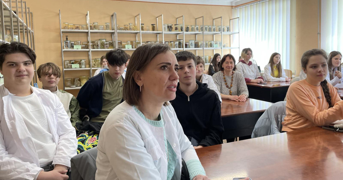 Співпраця між Полтавським державним медичним університетом та Науковим ліцеєм № 3 Полтавської міської ради триває: що дізналися про один одного