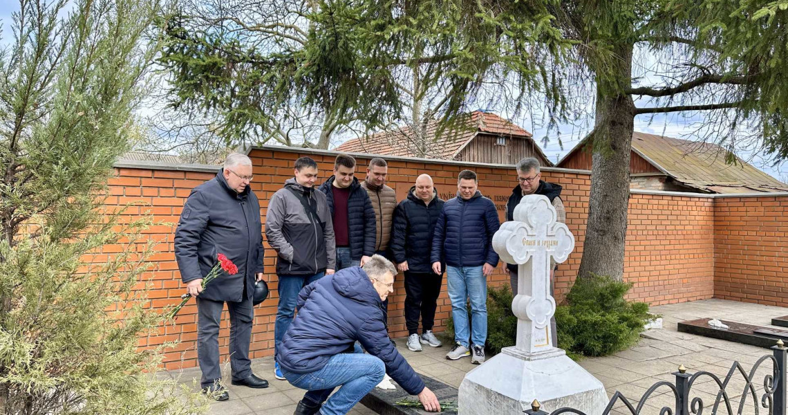 До Дня народження відомого хірурга: майбутні лікарі вшанували пам`ять Миколи Скліфосовського