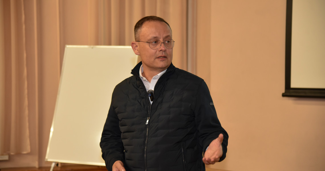 Про медицину, бізнес і те, що між рядками: у ПДМУ відбулася зустріч із медичним підприємцем Сергієм Замчієм