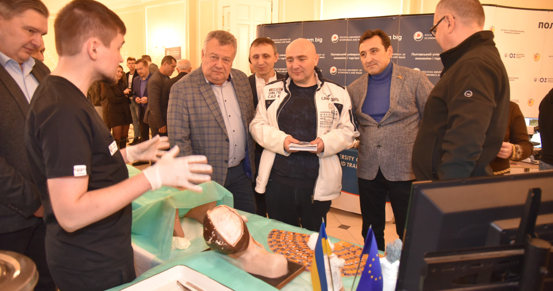 ЗВО ПДМУ представляв рідну АЛЬМА МАТЕР на обласному семінарі-практикумі «Освітня експіріенс-платформа: наукові МАНдрівки»: репортаж з місця події