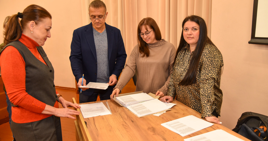 Державні іспити стартували: перший етап / State Exams Have Started: First Stage