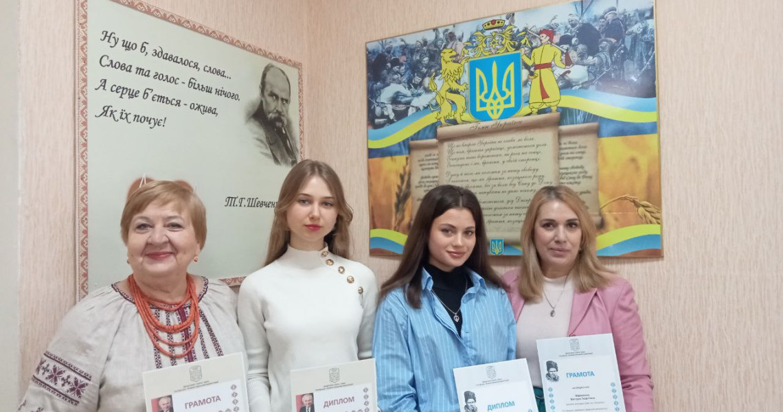 Відзнаки на інтелектуальному рівні знавцям української мови і літератури – студентам та викладачам ПДМУ, переможцям міжнародного конкурсу