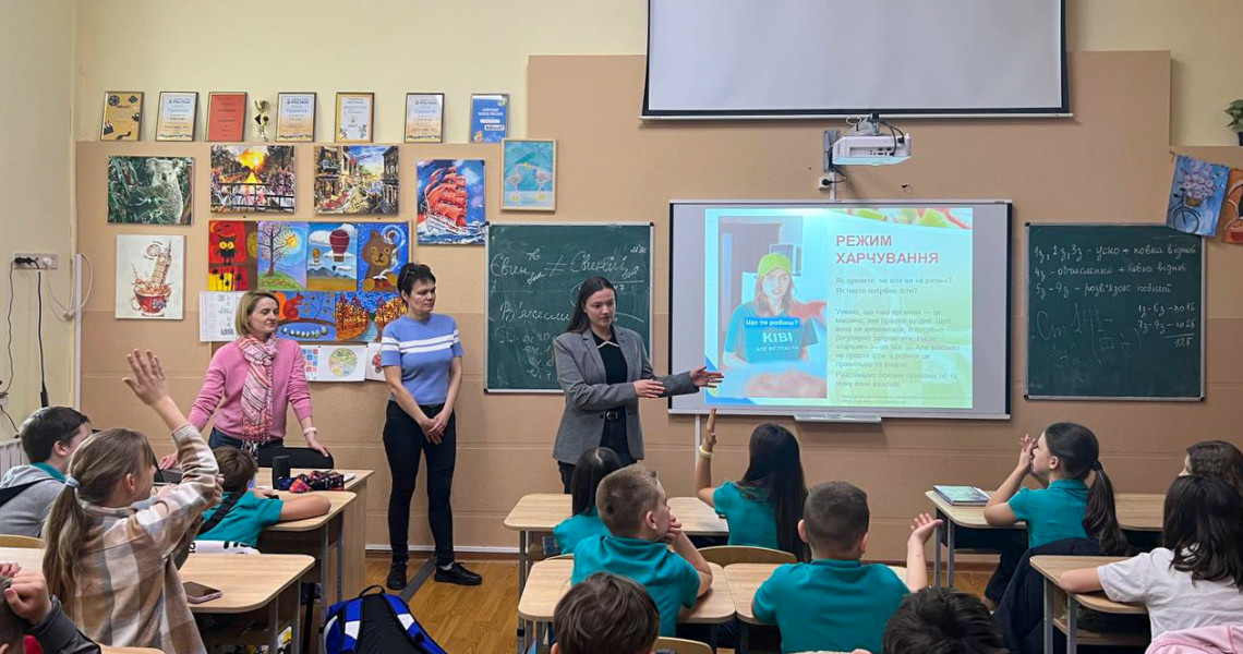Зацікавити школярів наукою та прищепити їм корисні звички ще з дитинства: мета зустрічі у полтавському Науковому ліцеї № 3