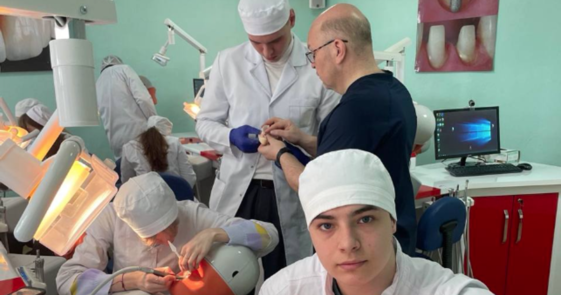 Топ-фото буденного дня студентів ПДМУ / Top Photo of a Typical Day for PSMU Students
