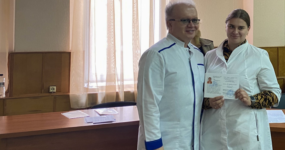 Завершення атестації: лікарі-інтерни ПДМУ з медицини невідкладних станів та внутрішніх хвороб успішно склали іспити
