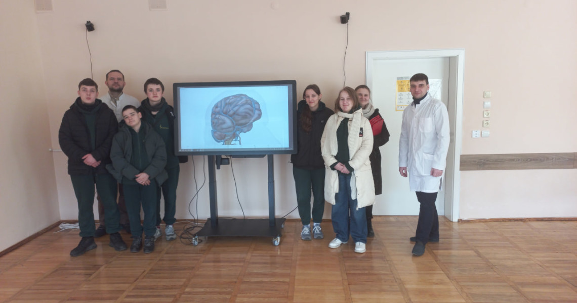 Студенти ВСП «Фаховий коледж управління, економіки і права Полтавського державного аграрного університету» побували у ЗВО ПДМУ: подробиці далі