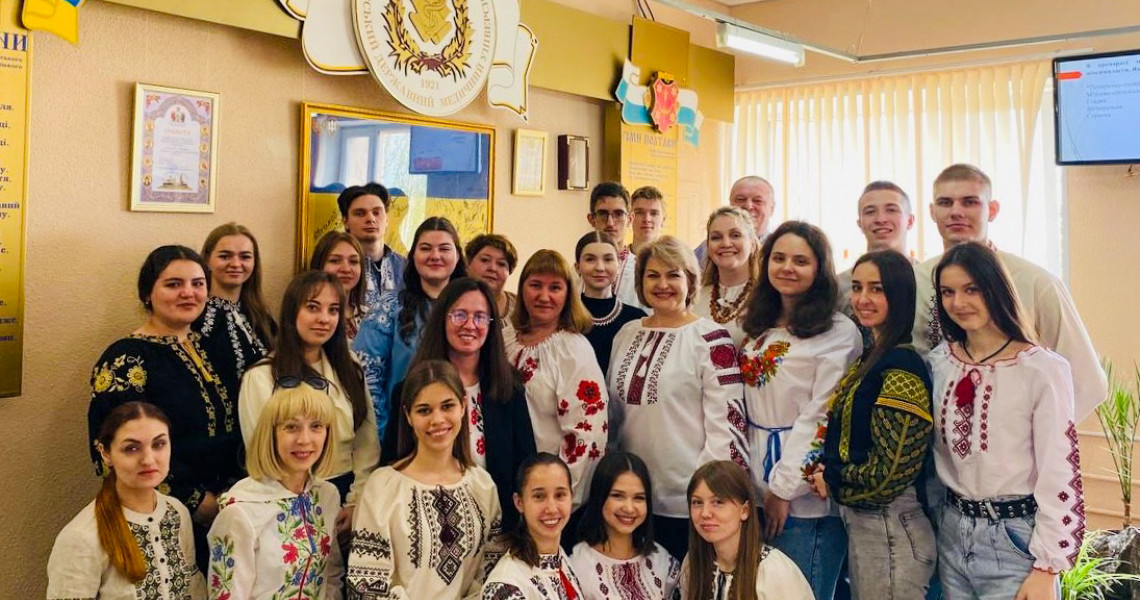 День вишиванки: студенти слухали про історію. свята / Vyshyvanka Day: Students Learn About the History of the Tradition