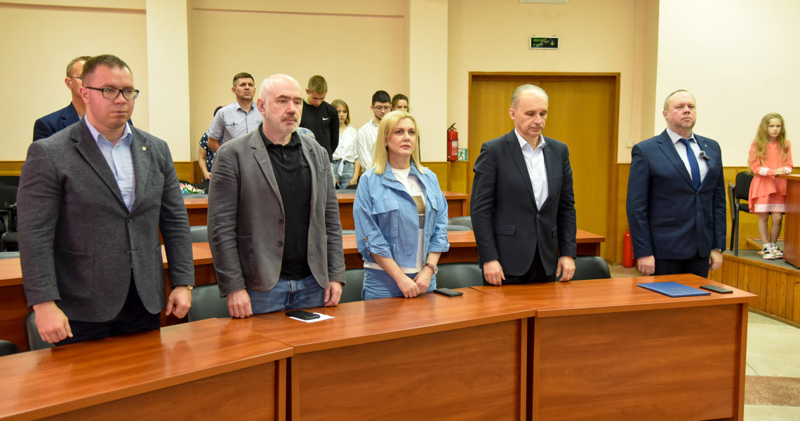 Перші випускники-бакалаври ОПП «Фармація» отримали дипломи: подробиці далі / First Graduates of the Bachelor’s Program in “Pharmacy” Receive Their Diplomas: Full Story Below