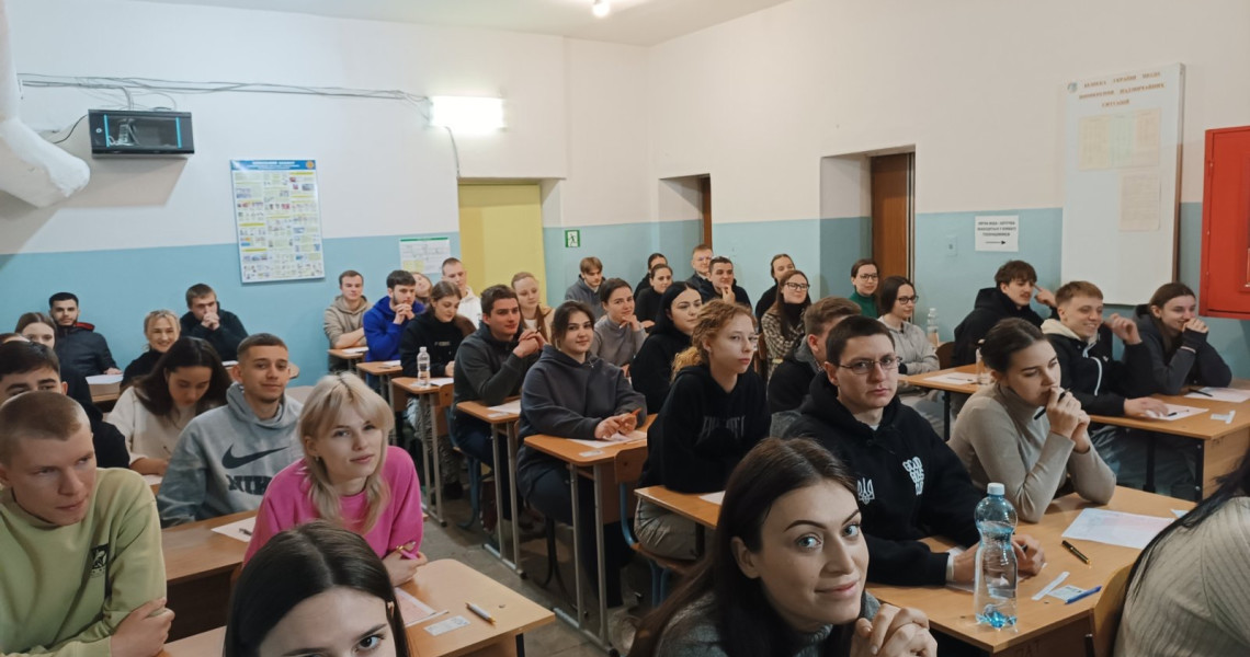 Державні іспити стартували: перший етап / State Exams Have Started: First Stage