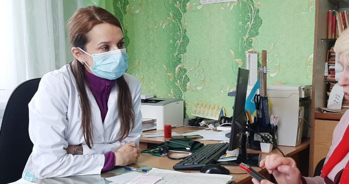 Медицина має бути доступною для всіх незалежно від місця проживання: науковці ПДМУ разом з лікарями надають допомогу жителям віддалених сіл