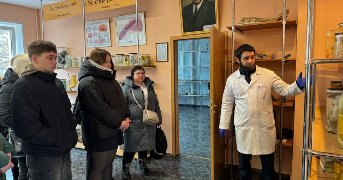 Екскурсії розширили уявлення студентів інших закладів освіти про професію медика: подробиці тут