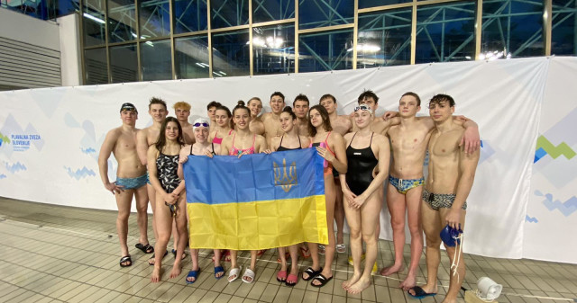 Нова спортивна перемога: 4 золоті та 1 срібна медалі на Міжнародному турнірі з плавання