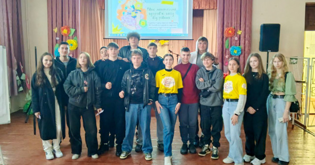 Продовжуємо говорити про важливе: Місяць обізнаності про ментальне здоров’я триває / Continuing the Conversation About What Matters: Mental Health Awareness Month in Progress