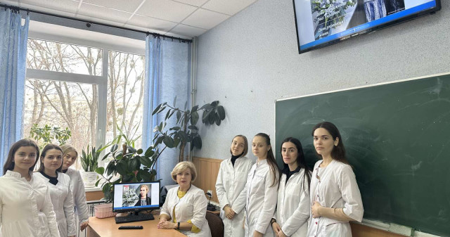 Україна - це особистості, які формують образ її історії : до дня народження Лесі Українки / Ukraine is the people who shape its history: on the birthday of Lesia Ukrainka