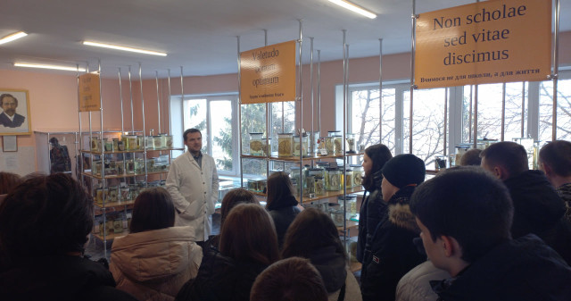 Студенти ВСП «Фаховий коледж управління, економіки і права Полтавського державного аграрного університету» побували у ЗВО ПДМУ: подробиці далі