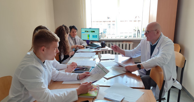 Проміжне оцінювання лікарів-інтернів: підбиття підсумків / Interim assessment of medical interns: summarizing the results