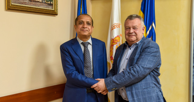 Офіційний робочий візит Й. В. Пана Раві Шанкар, Посла Індії в Україні, до Полтавського державного медичного університету