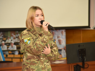 Івахненко Єлизавета, солістка-вокалістка